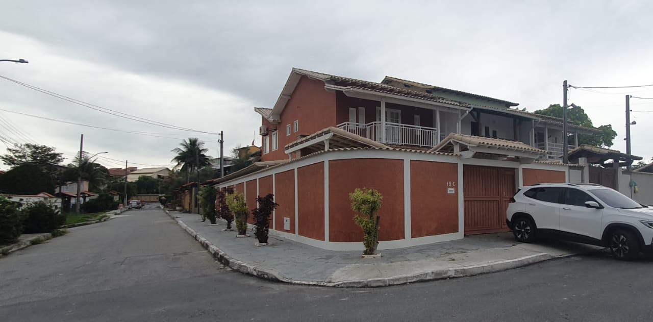 CÓD. 01 - CASA DUPLEX NO PORTO NOVO