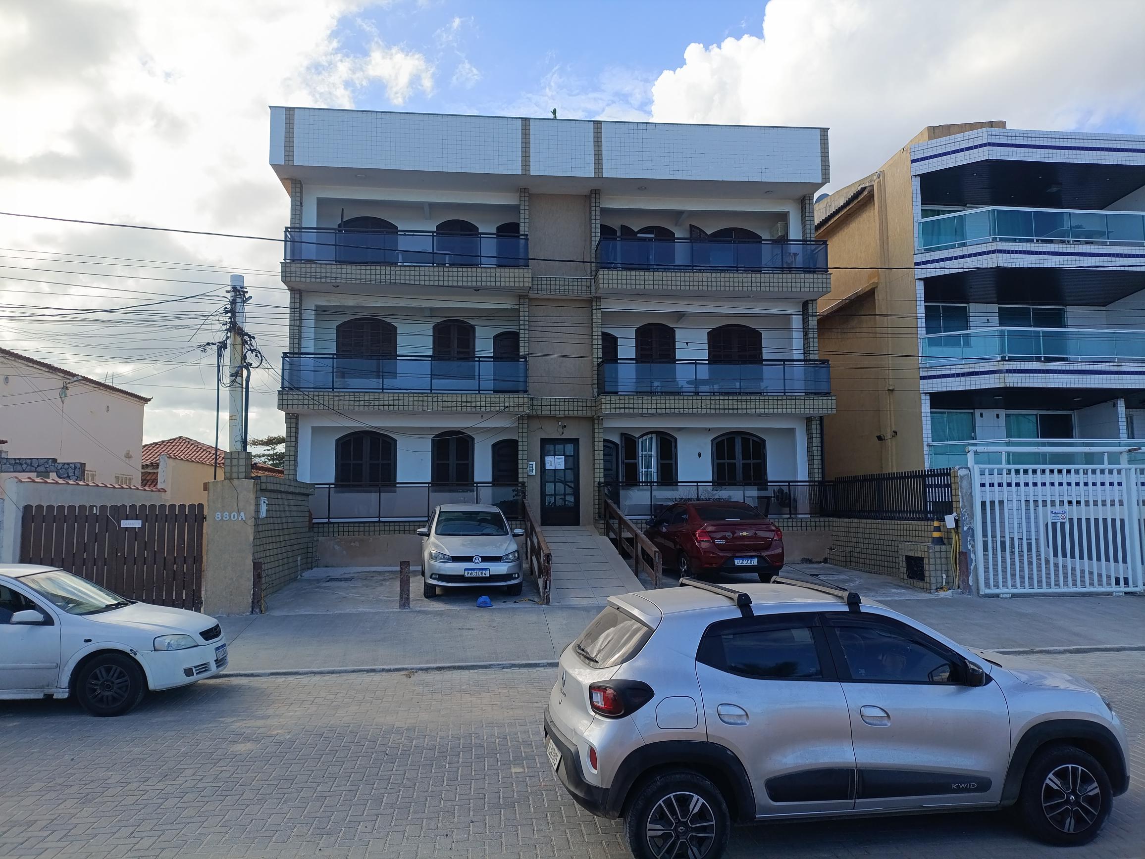 CÓD. 020 - APARTAMENTO LATERAL NO GRAVATÁ EM EDIFÍCIO EM FRENTE A PRAIA